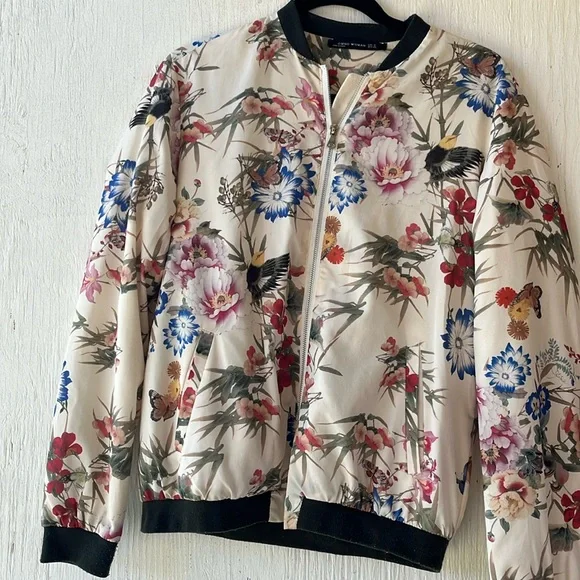 SOLD Bagatelle Silky Polyester Floral Print Lightweight Zip Bomber Jacket - Picture 2 of 4